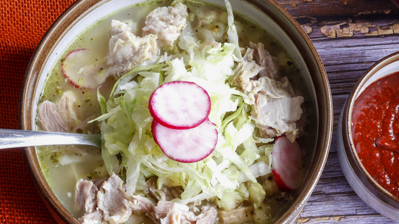 Pozole blanco