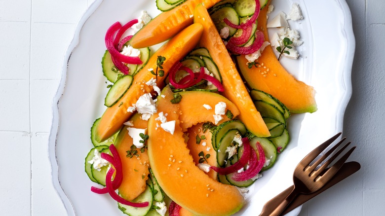 Salad with pickled red onion