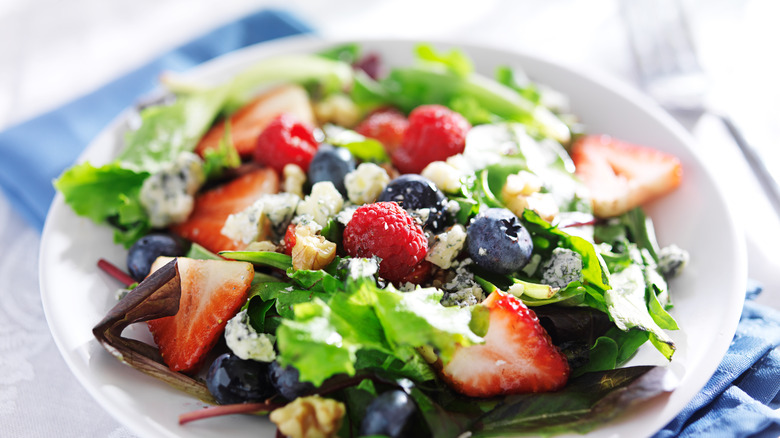 Salad with fresh berries