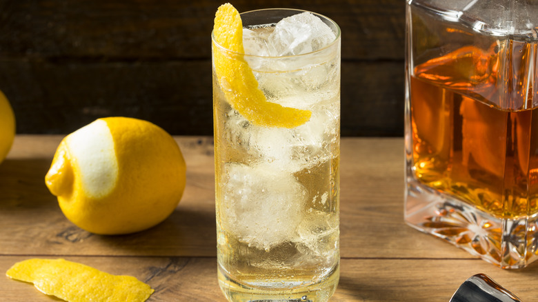 Scotch and soda with lemon garnish