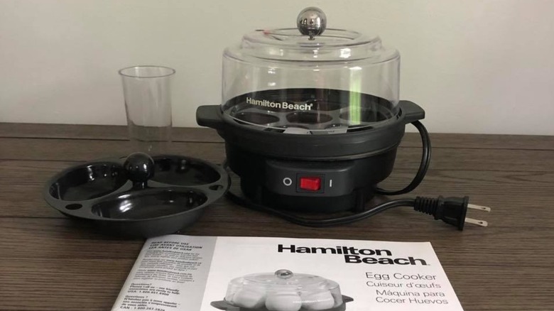 https://www.tastingtable.com/img/gallery/the-8-absolute-best-uses-for-your-egg-cooker/intro-1670429952.jpg