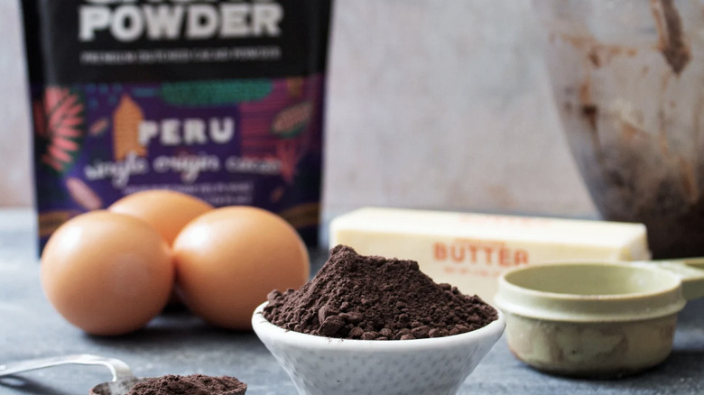 Black cocoa powder and ingredients