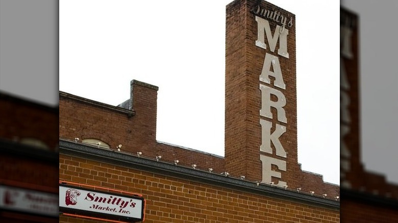 Smittys Market storefront