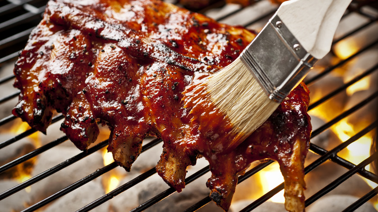 barbecue sauce on ribs