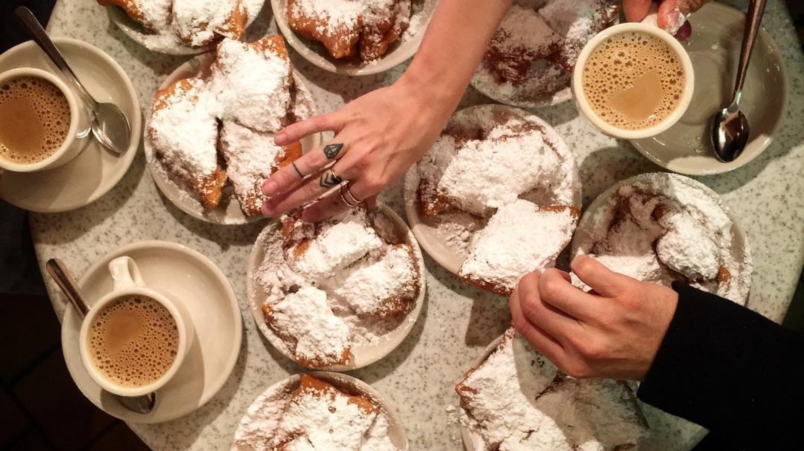 How many beignets does Cafe Du Monde sell each day on an average? - Quora