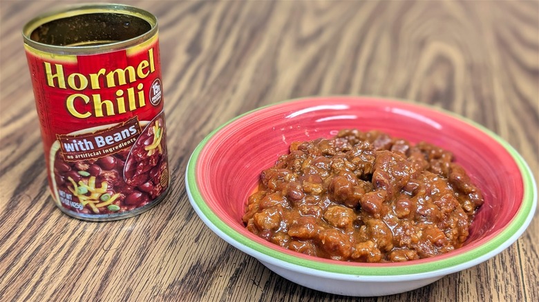 Hormel chili can and bowl