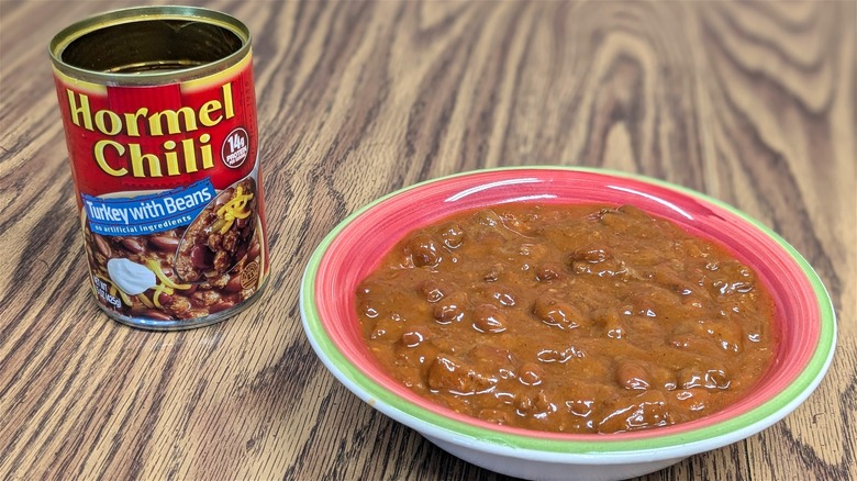 Hormel turkey chili can bowl