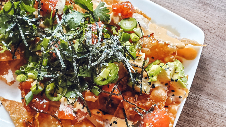 Platter of poke nachos