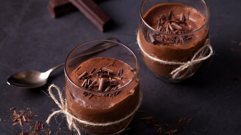 Mousse with chocolate shavings