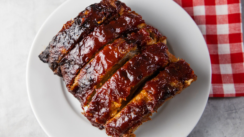 spare ribs on a white plate