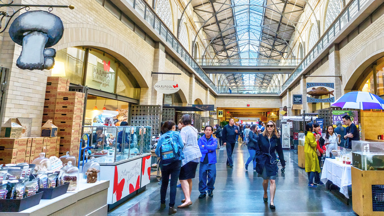 San Francisco's Ferry Building Marketplace