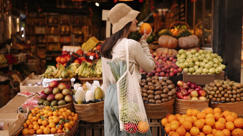 woman shopping 