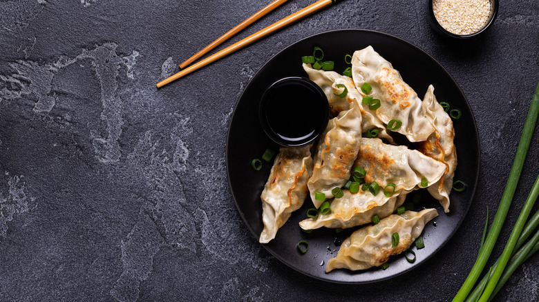 Gyoza in bowl