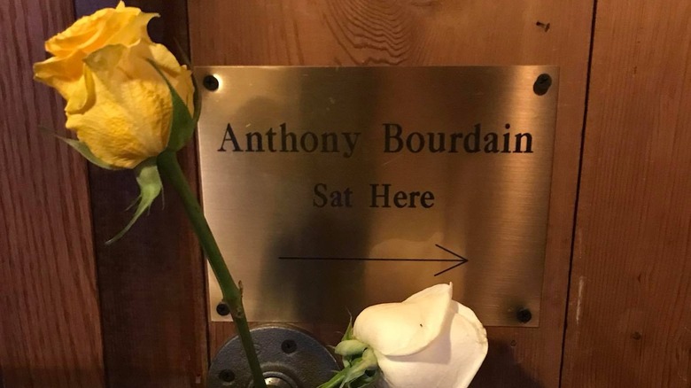 Plaque memorializing Anthony Bourdain at Burt's Place