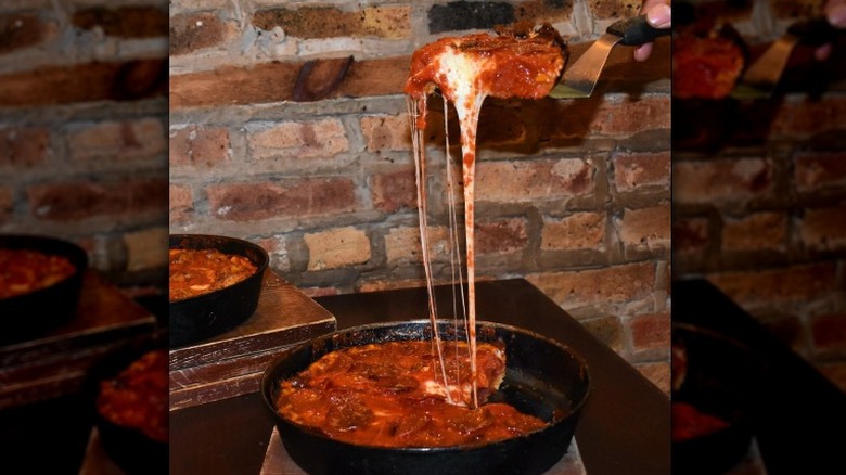 Pequod's Pizza