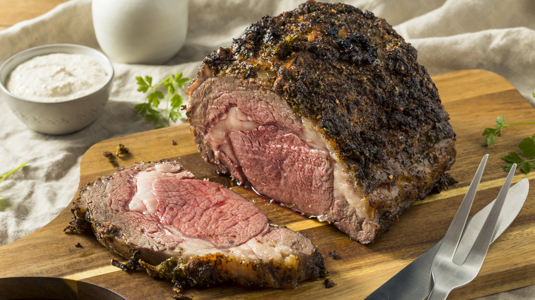 Prime rib on cutting board