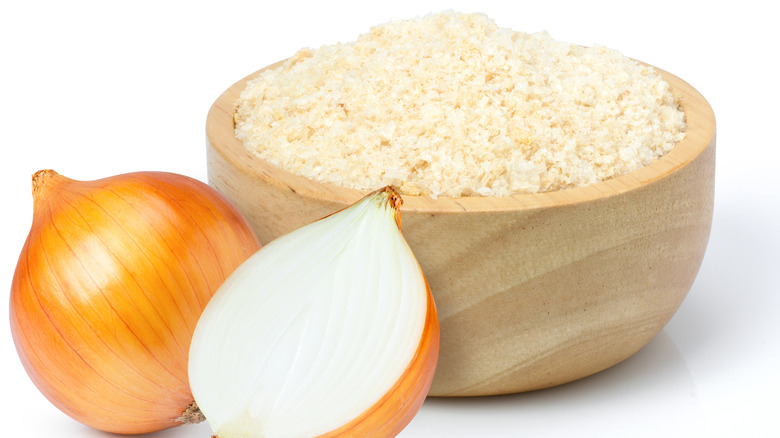 Onion powder in a bowl