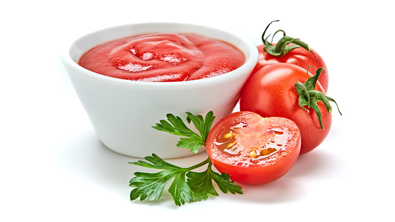 Tomato puree and tomatoes