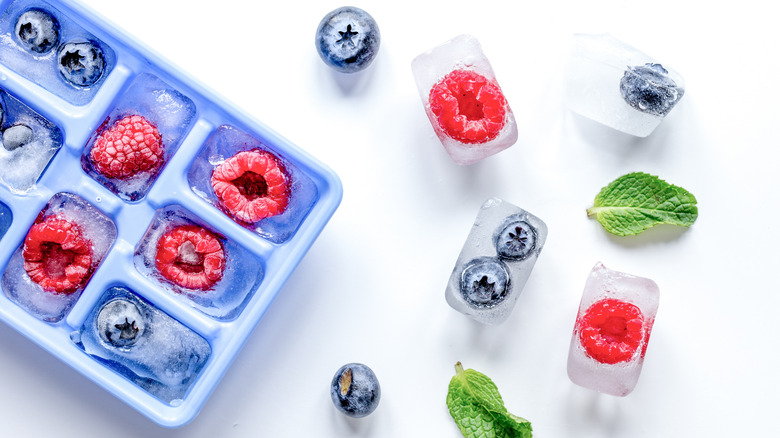 How to Get Ice Cubes Out of a Tray