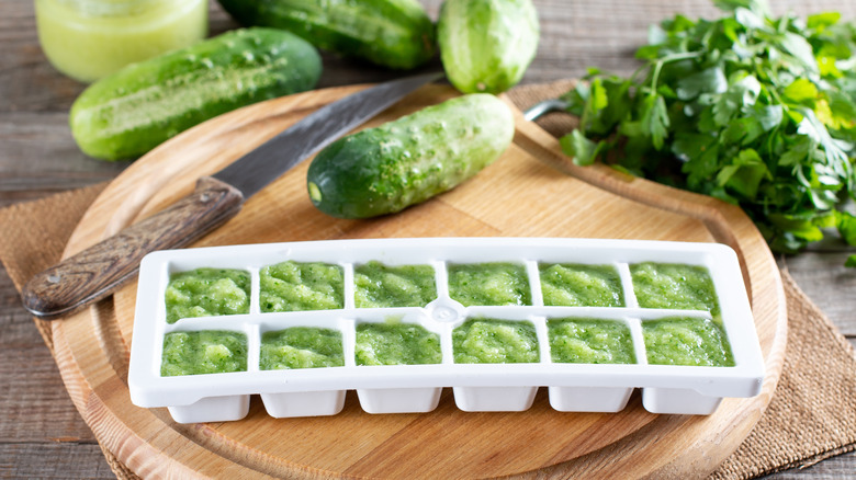 Green puree ice cubes