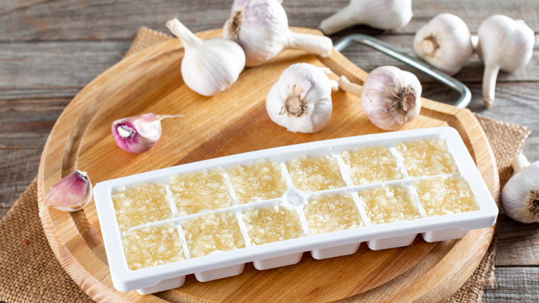 Minced garlic ice cubes