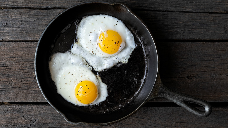 eggs in cast iron pan