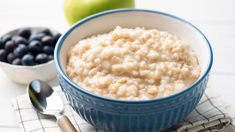 oatmeal in blue bowl 