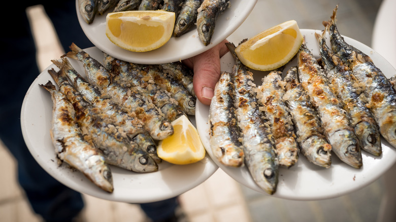 grilled sardines with lemon