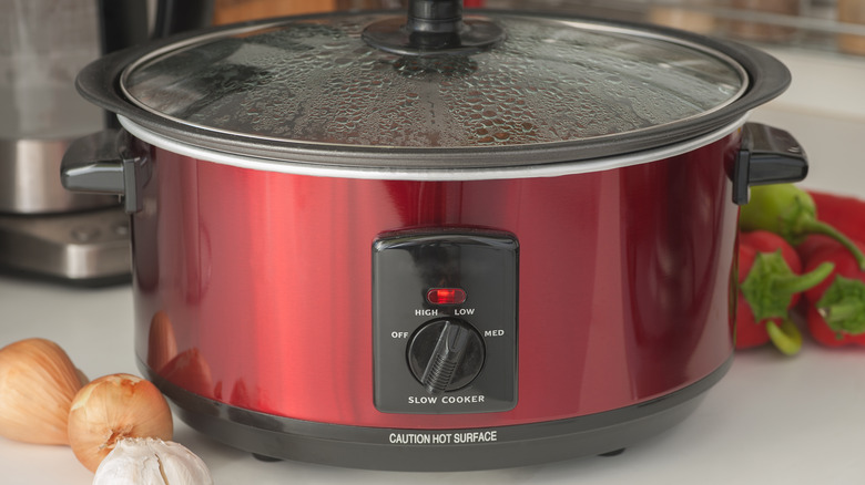 Red slow cooker