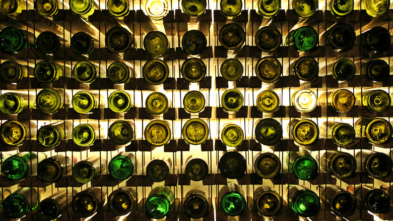 Illuminated wine rack