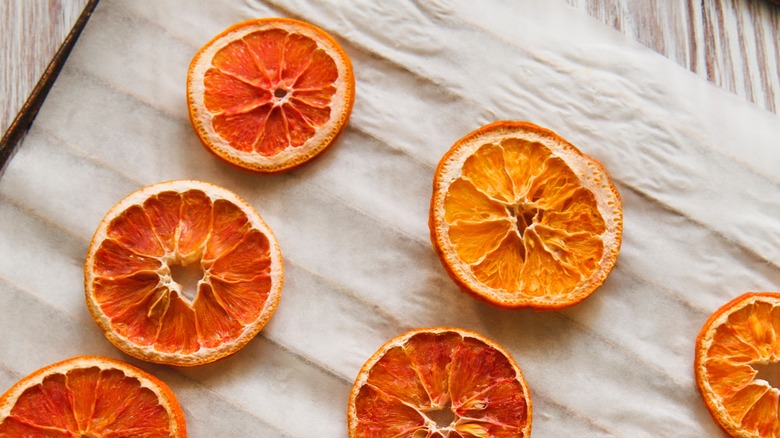 Dried orange slices