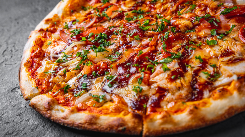 BBQ chicken pizza closeup