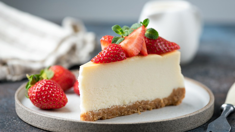 Cheesecake with strawberries on top