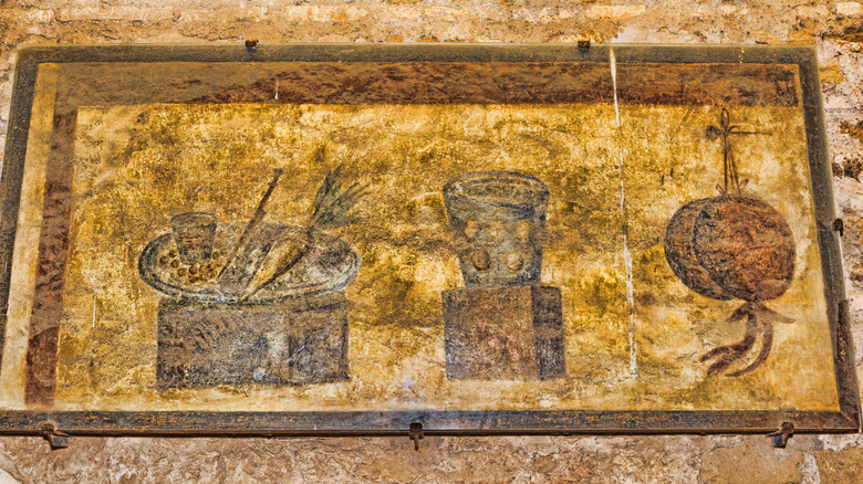 Painting of food in ancient Roman bar