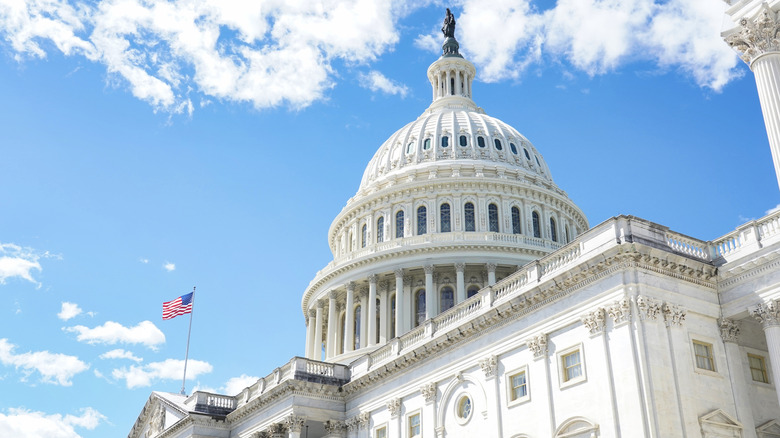 Exterior of US Capitol building