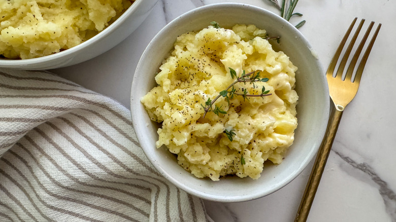 small bowl of mashed potatoes