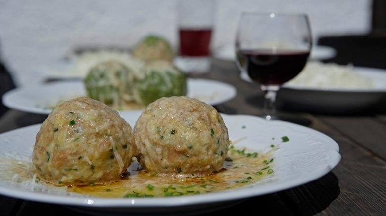 South Tyrol knödel with wine