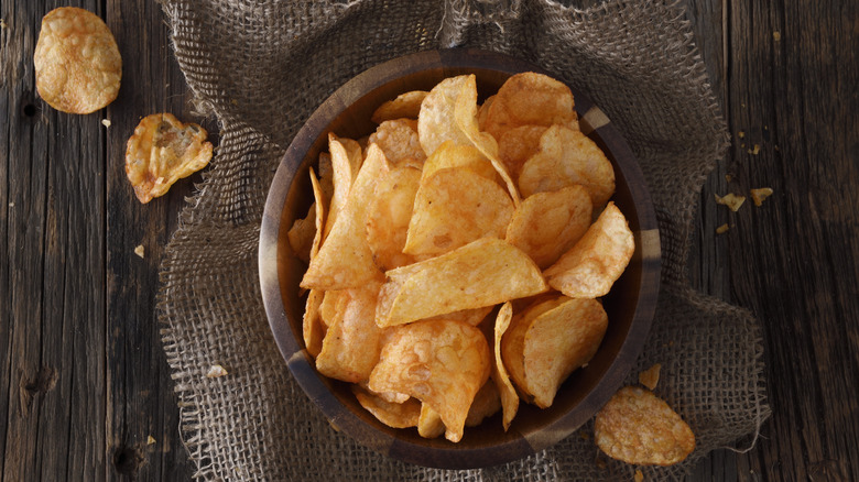 A bowl of barbeque chips