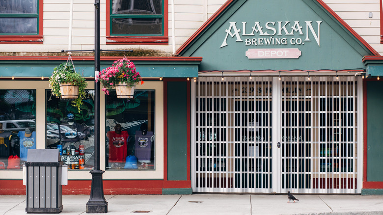 Alaskan Brewing Taproom