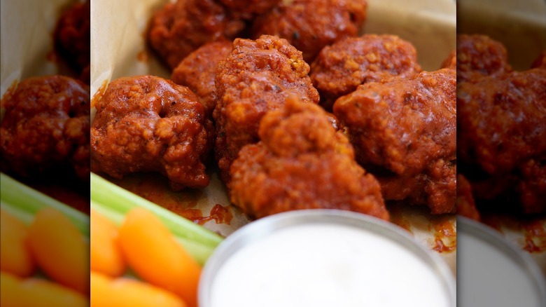 Boneless Wings 