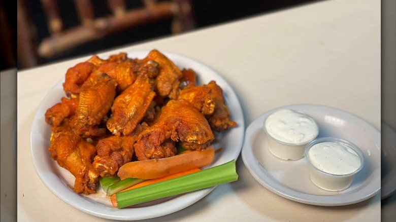 plate of Classic Hot Wings and crudite