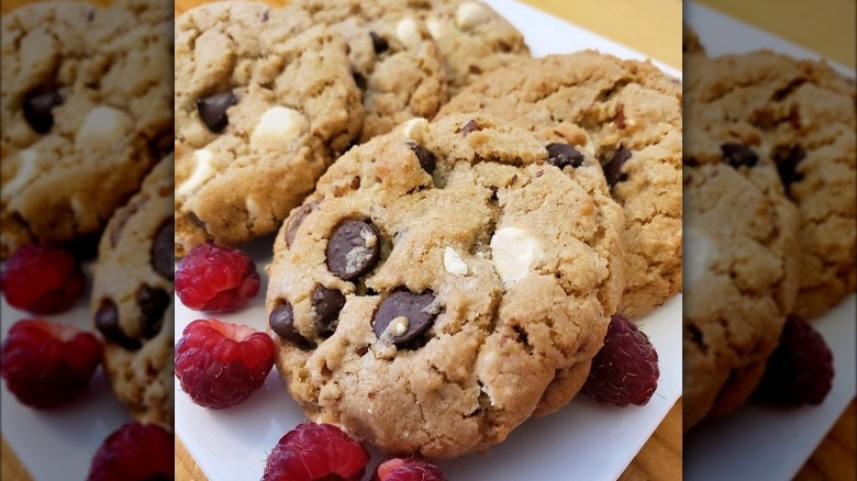 chocolate chip cookies with raspberries