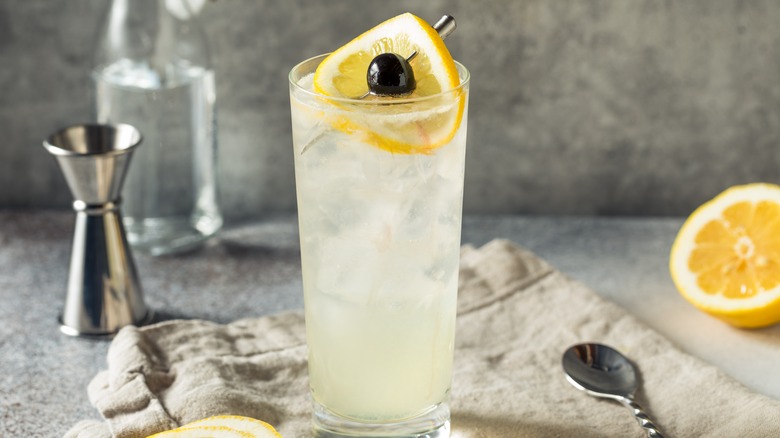 Tom Collins cocktail