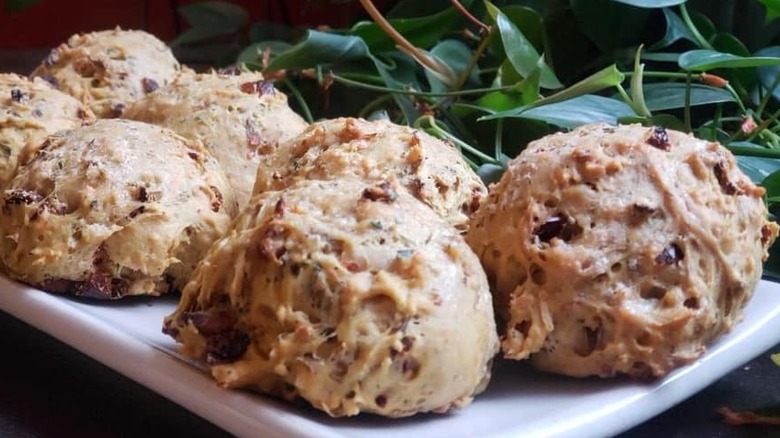 Vegan savory scones 