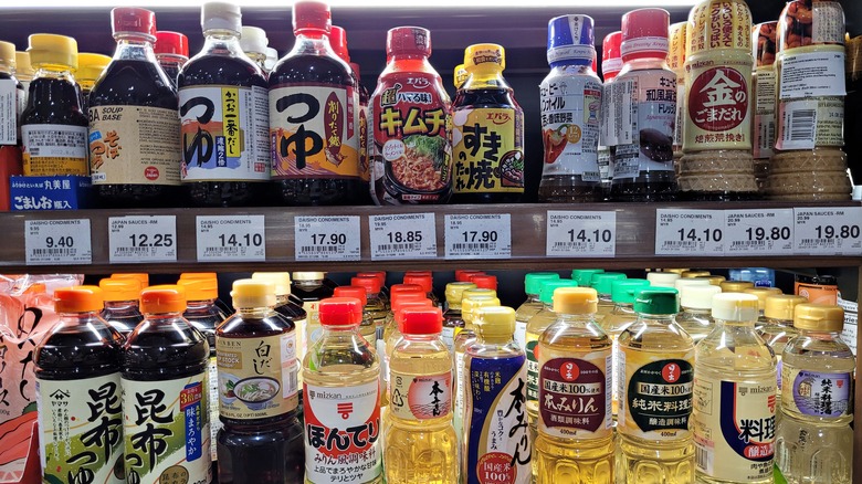 Grocery display of cooking wines