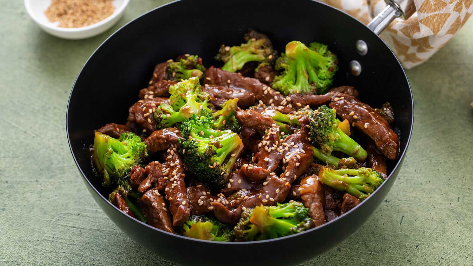 The Best Cut Of Meat To Use For Classic Takeout Beef And Broccoli