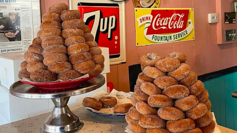 Lakeside Diner sugared doughnuts