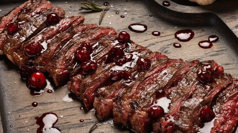 skirt steak with cranberry sauce