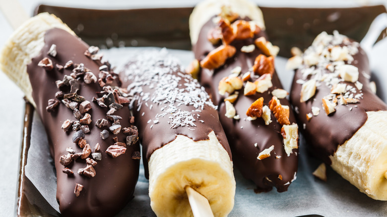 Chocolate-dipped bananas