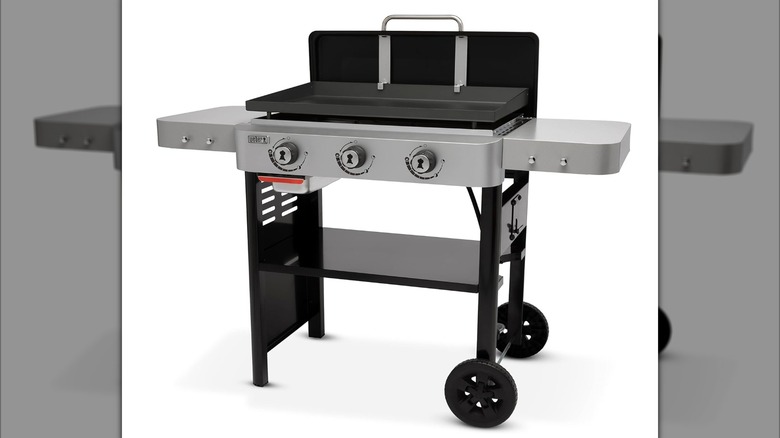 Free-standing Weber 28 Inch Gas Griddle